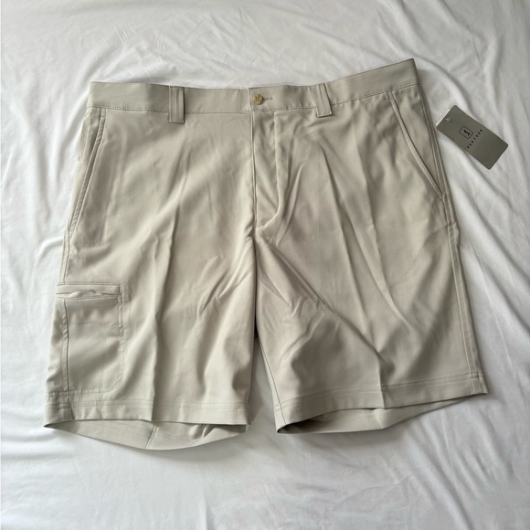 PGA tour golf Shorts size 38 - Picture 1 of 4
